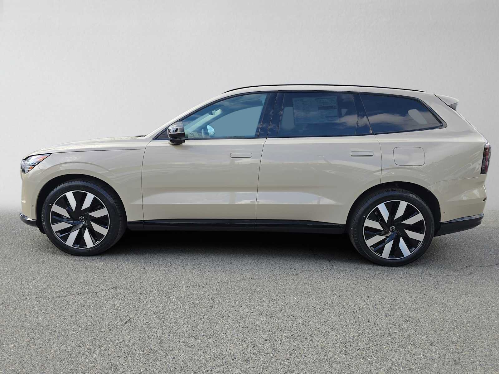 New 2026 Volvo EX90 Ultra AWD/4WD image 6