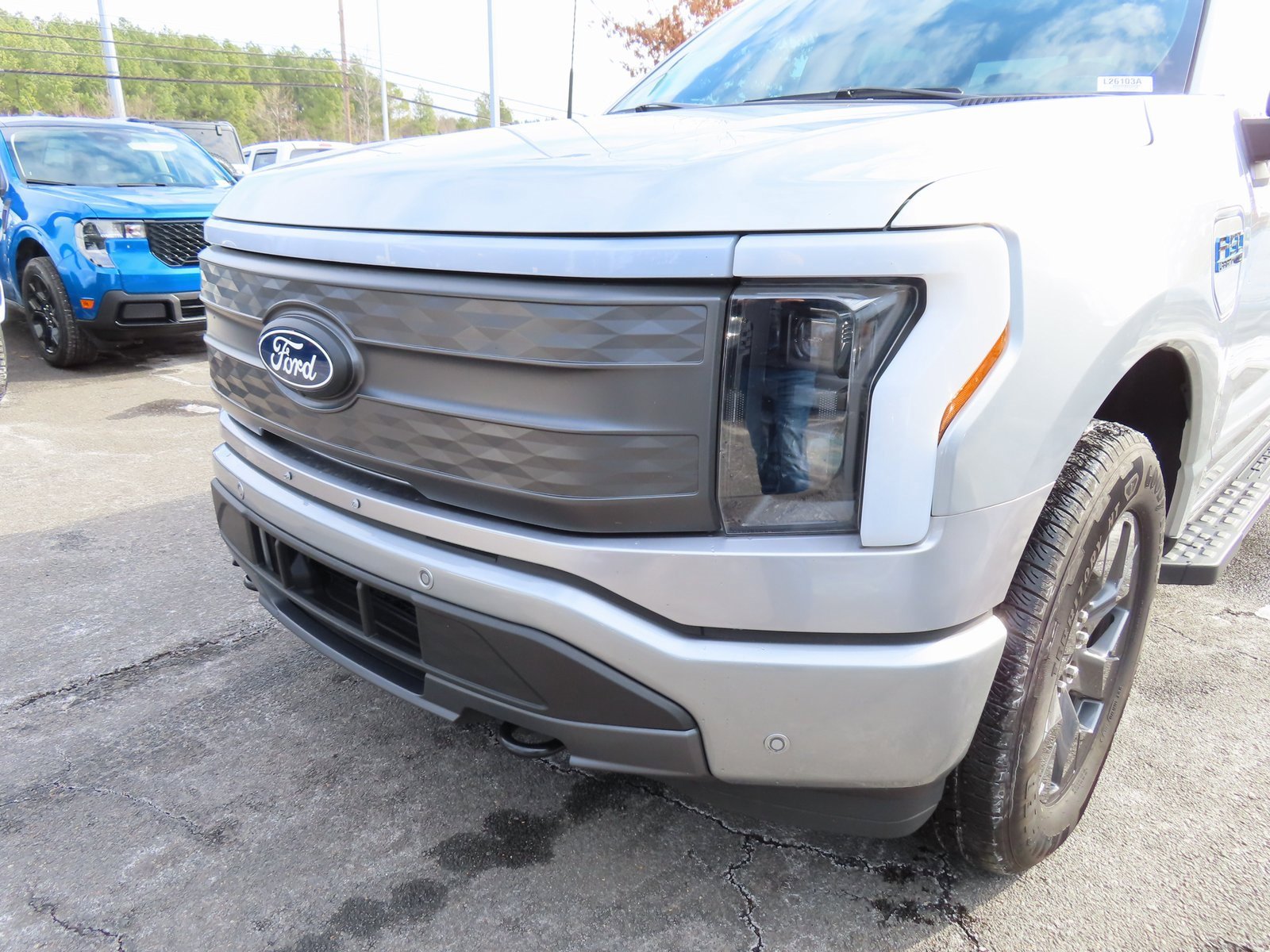 Used 2024 Ford F150 Lightning Lariat image 8