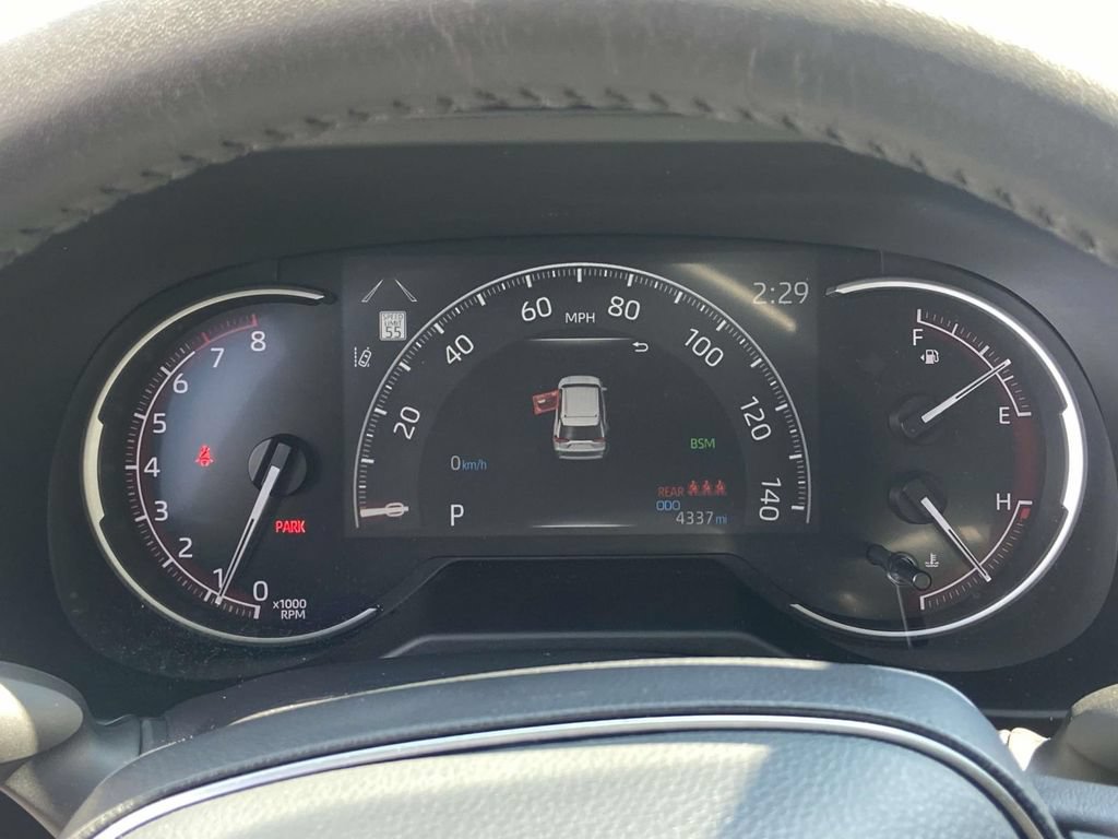 Used 2025 Toyota RAV4 XLE Premium FWD image 36