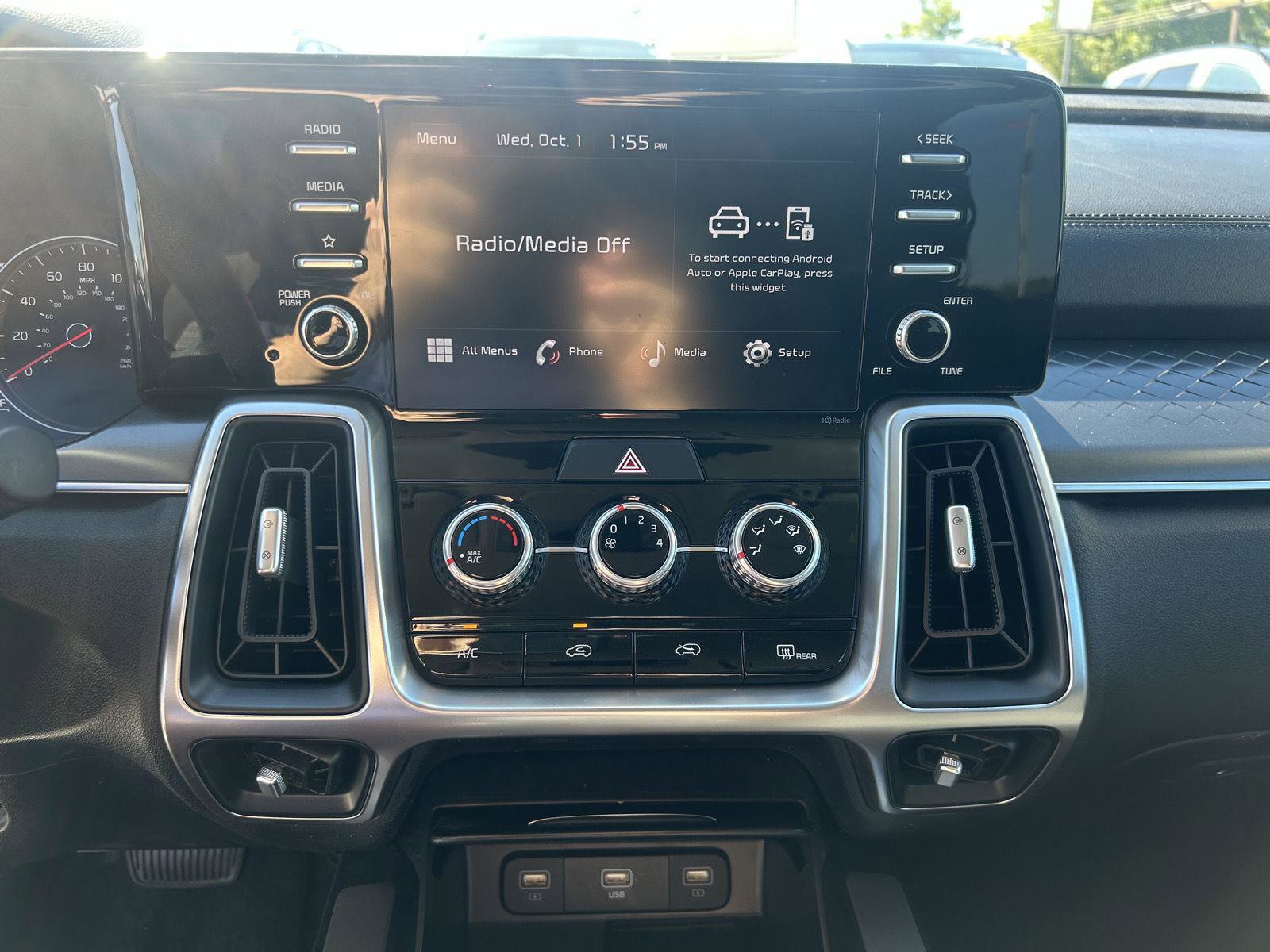 Used 2022 Kia Sorento LX image 15