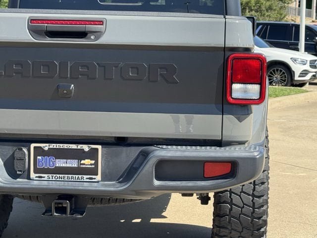 Used 2022 Jeep Gladiator Sport AWD/4WD image 7