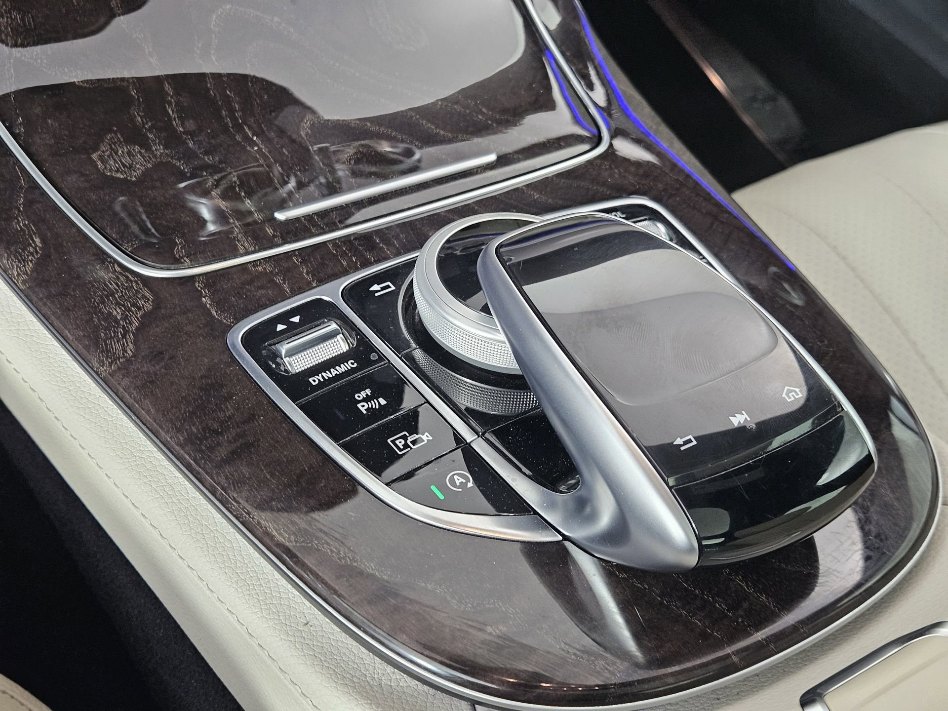 Used 2019 Mercedes-Benz E 450 4MATIC Wagon image 31