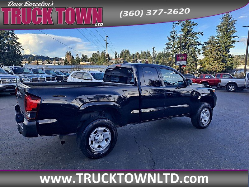 Used 2023 Toyota Tacoma SR image 3