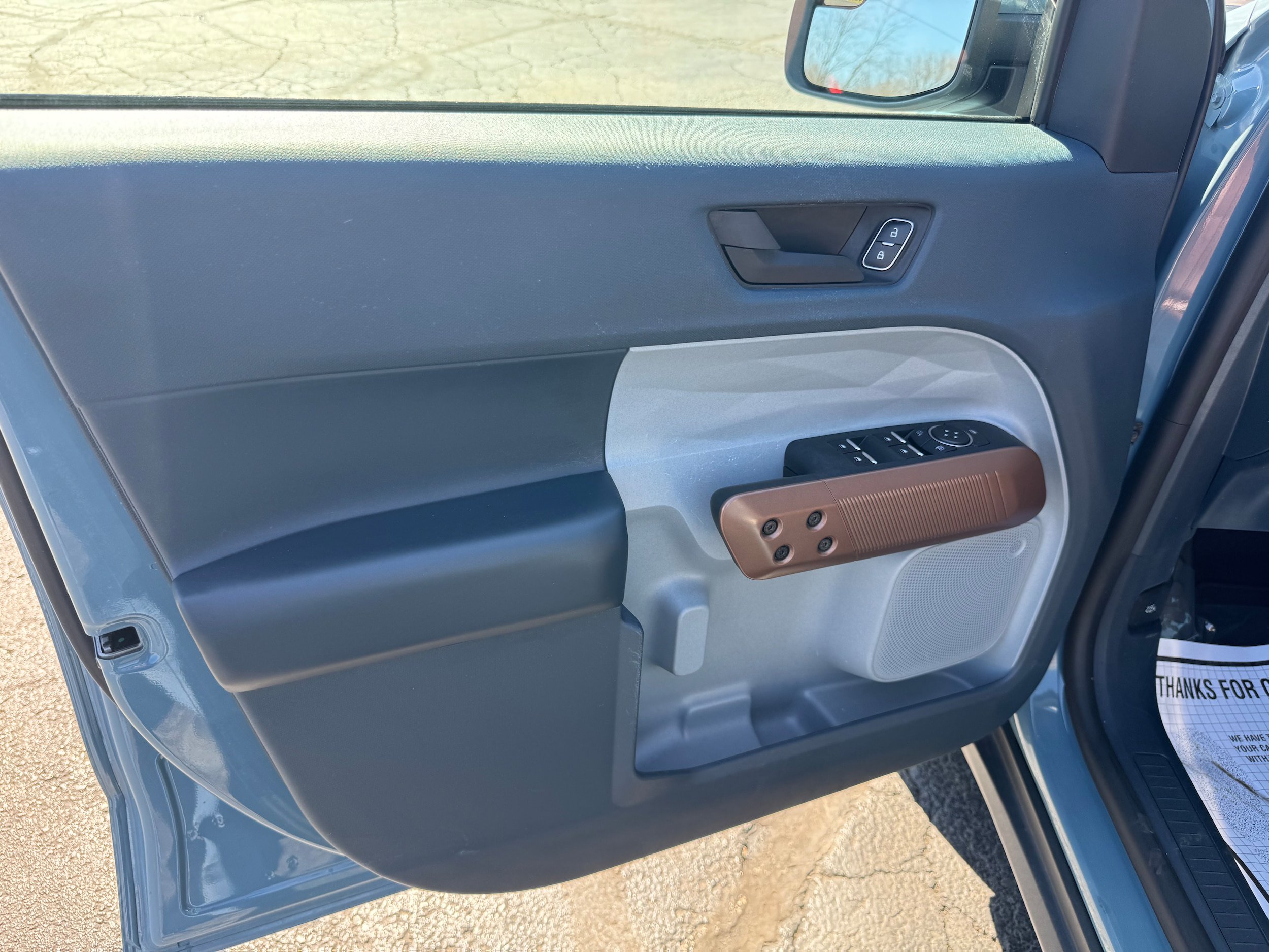Used 2022 Ford Maverick Lariat image 14