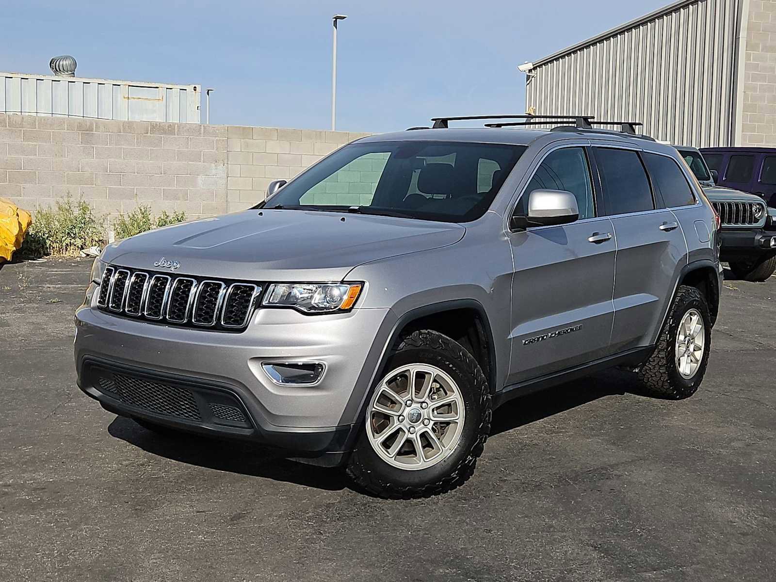 Used 2020 Jeep Grand Cherokee Laredo