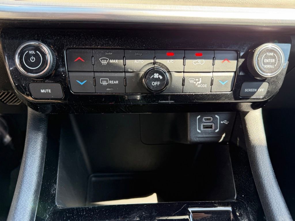 Certified 2025 Jeep Compass Limited AWD/4WD image 26