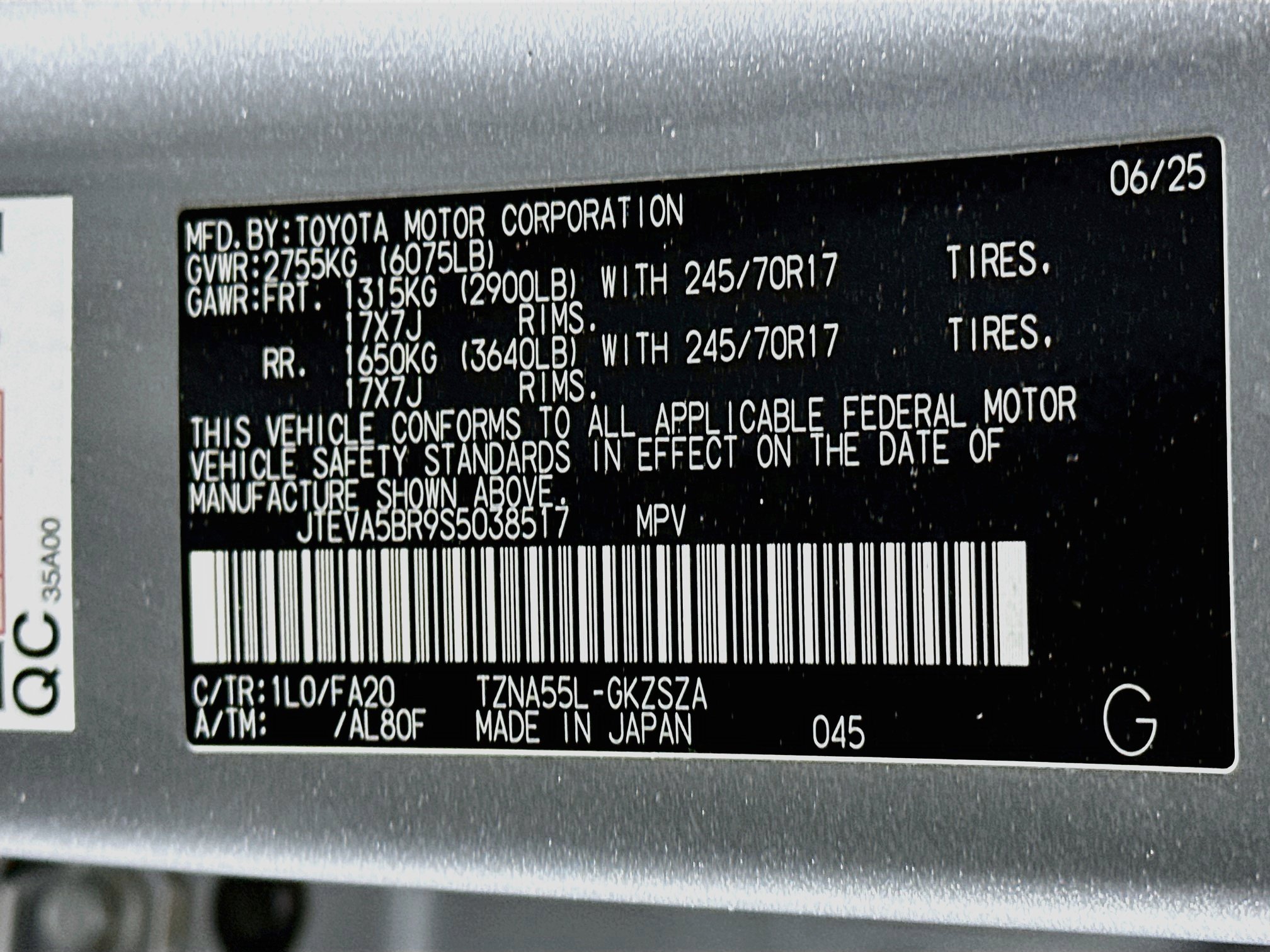 Used 2025 Toyota 4Runner SR5 AWD/4WD image 12