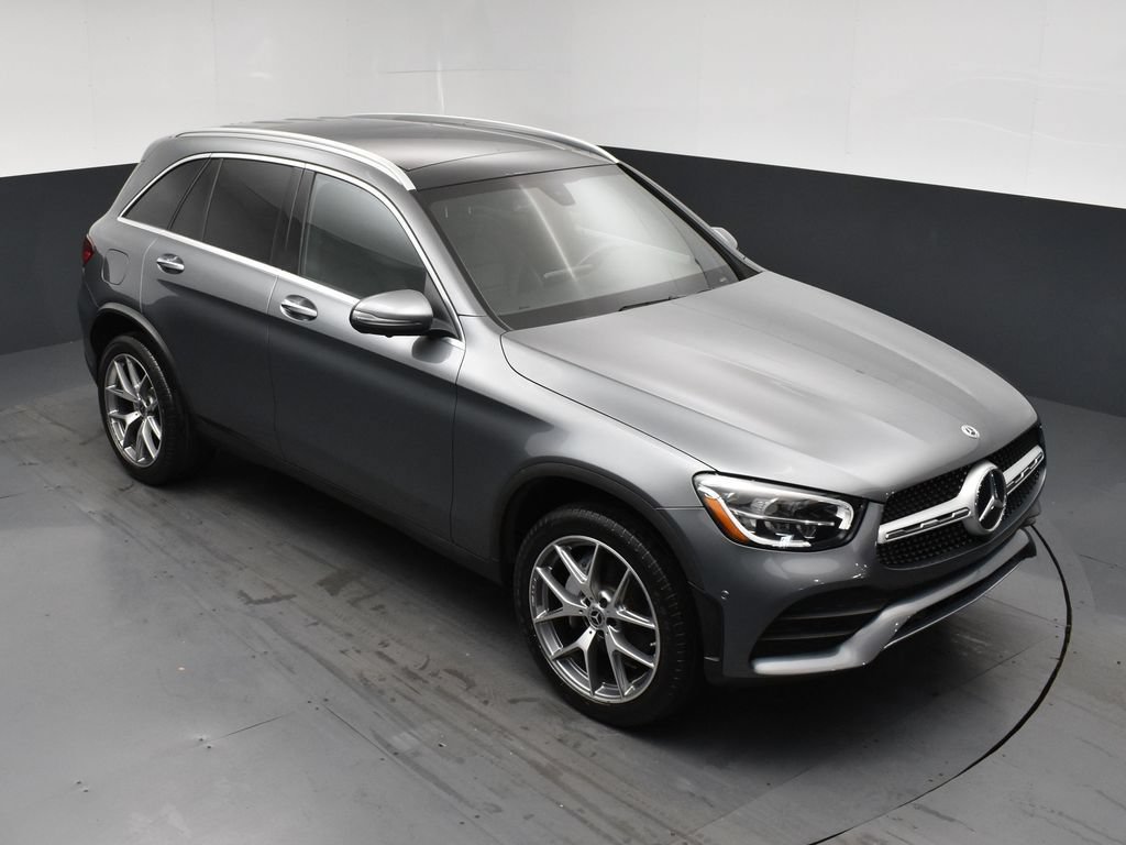 Used 2021 Mercedes-Benz GLC 300 4MATIC w/ AMG Line image 18