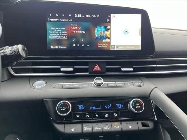 Used 2025 Hyundai Elantra Sport image 19