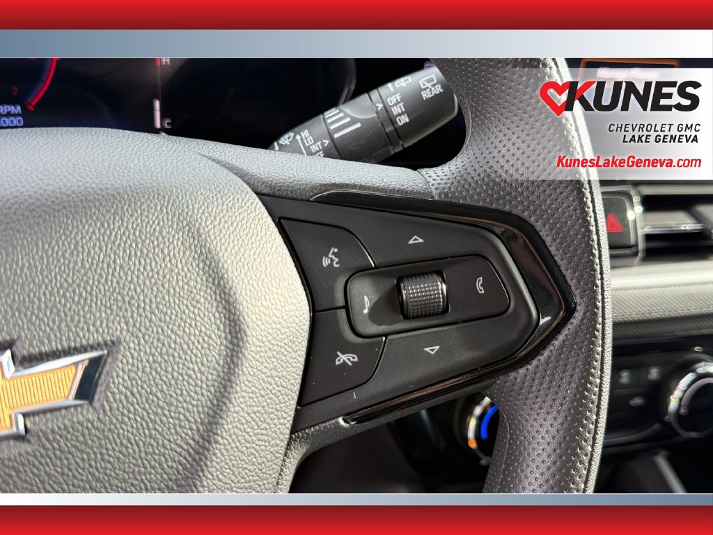 Used 2025 Chevrolet TrailBlazer LT AWD/4WD image 15
