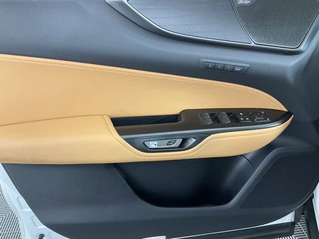 Used 2024 Lexus NX 350h AWD w/ Luxury Package image 7