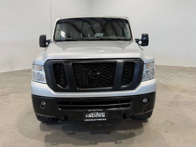 Used 2018 Nissan NV 3500 SL RWD image 3