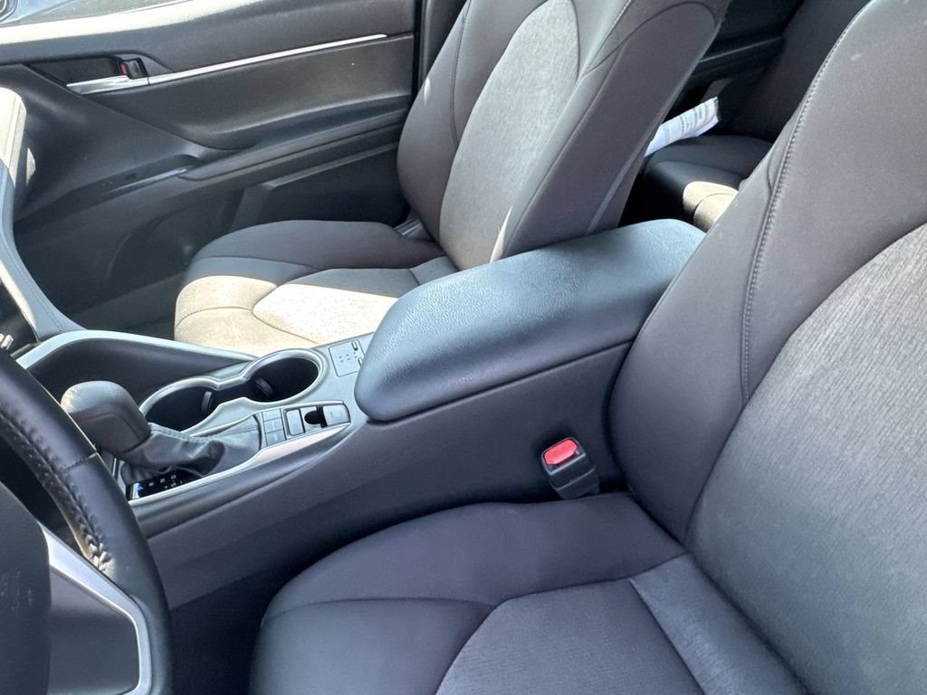 Used 2022 Toyota Camry LE w/ Cold Weather Package AWD/4WD image 27