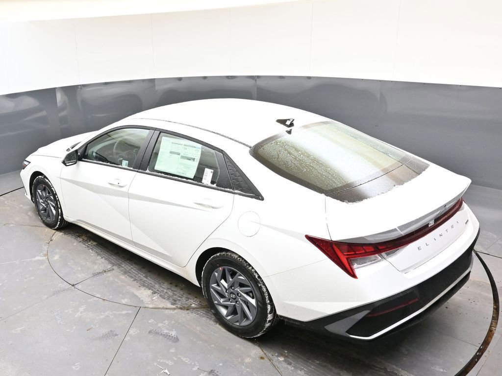 New 2026 Hyundai Elantra Blue image 41