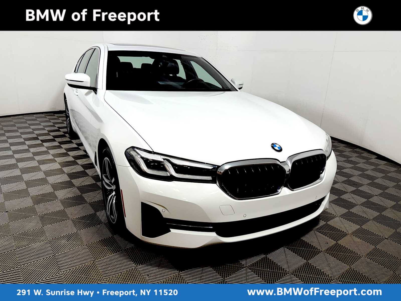 Used 2023 BMW 530i xDrive w/ Premium Package AWD/4WD image 1
