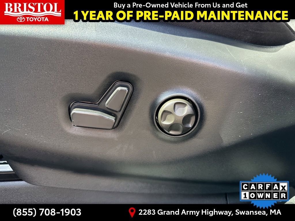 Used 2025 Chrysler Pacifica Select image 22