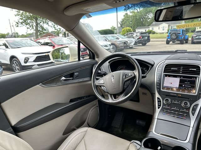 Used 2018 Lincoln MKX Reserve w/ Lincoln MKX Climate Package AWD/4WD image 16