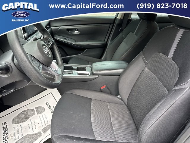 Used 2025 Nissan Sentra SV FWD image 19