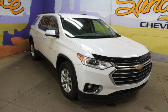 Used 2021 Chevrolet Traverse LT FWD image 2