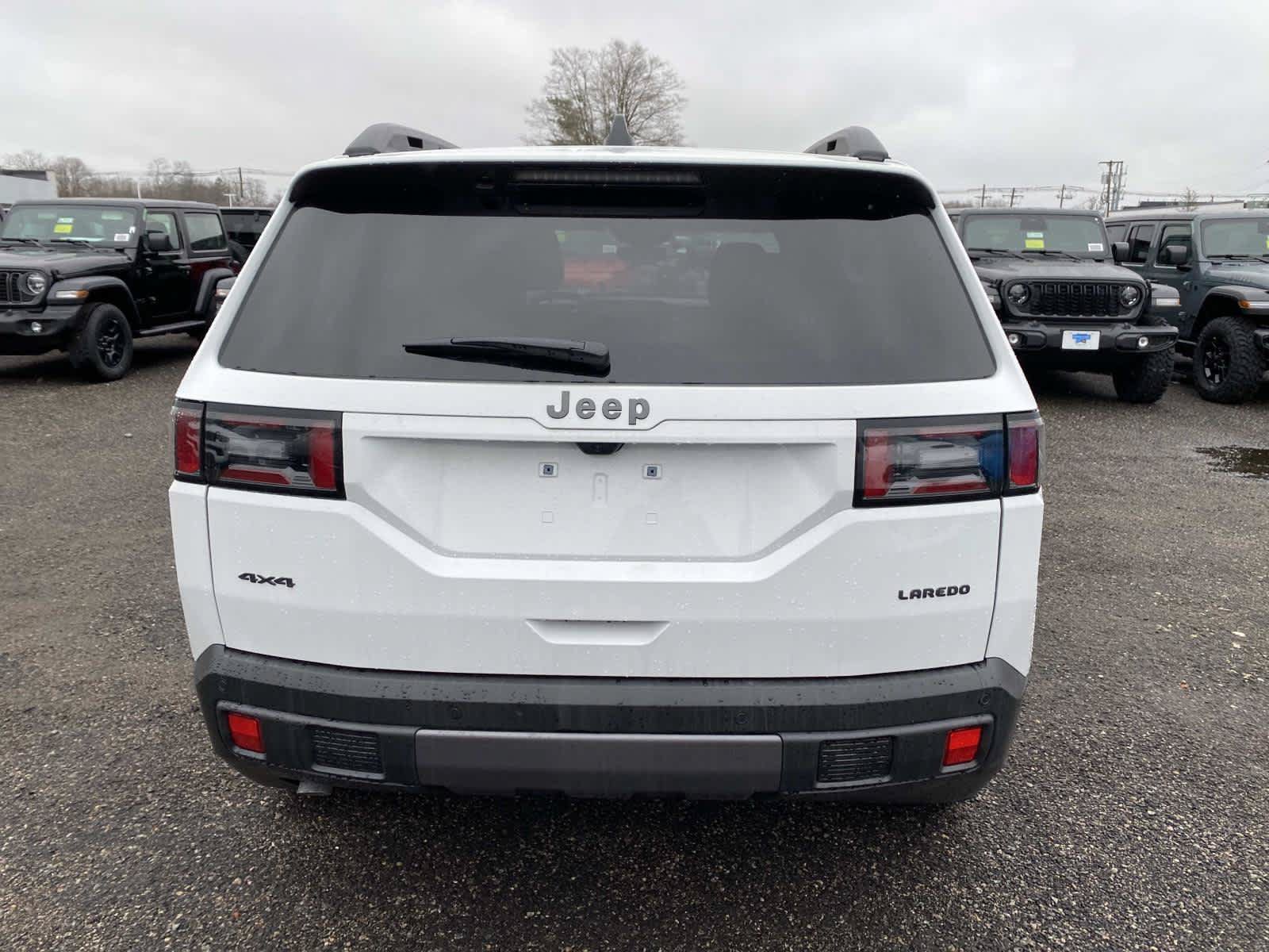 New 2026 Jeep Cherokee Laredo AWD/4WD image 4