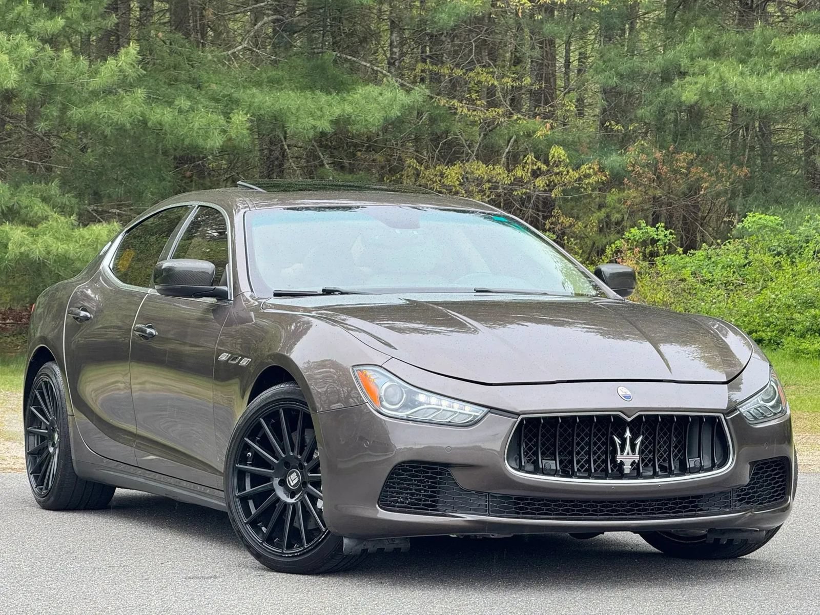 Used 2014 Maserati Ghibli S Q4 AWD/4WD image 2