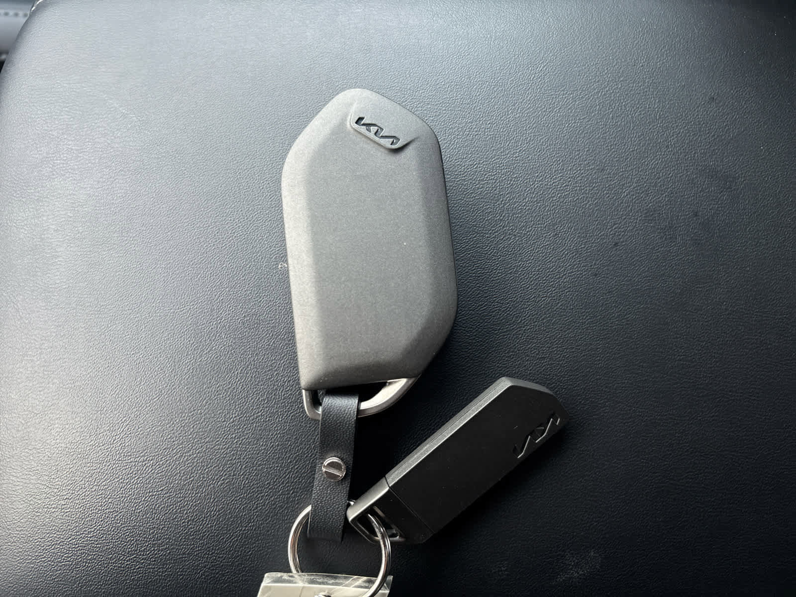 Used 2025 Kia Telluride S image 42