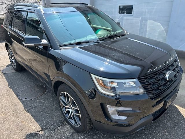 Used 2017 Ford Explorer Sport w/ Equipment Group 401A AWD/4WD image 7