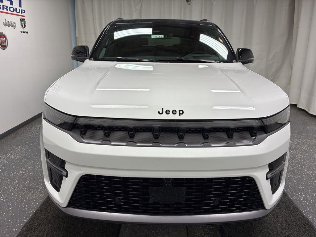 New 2026 Jeep Grand Wagoneer Summit w/ Premium Group III image 2