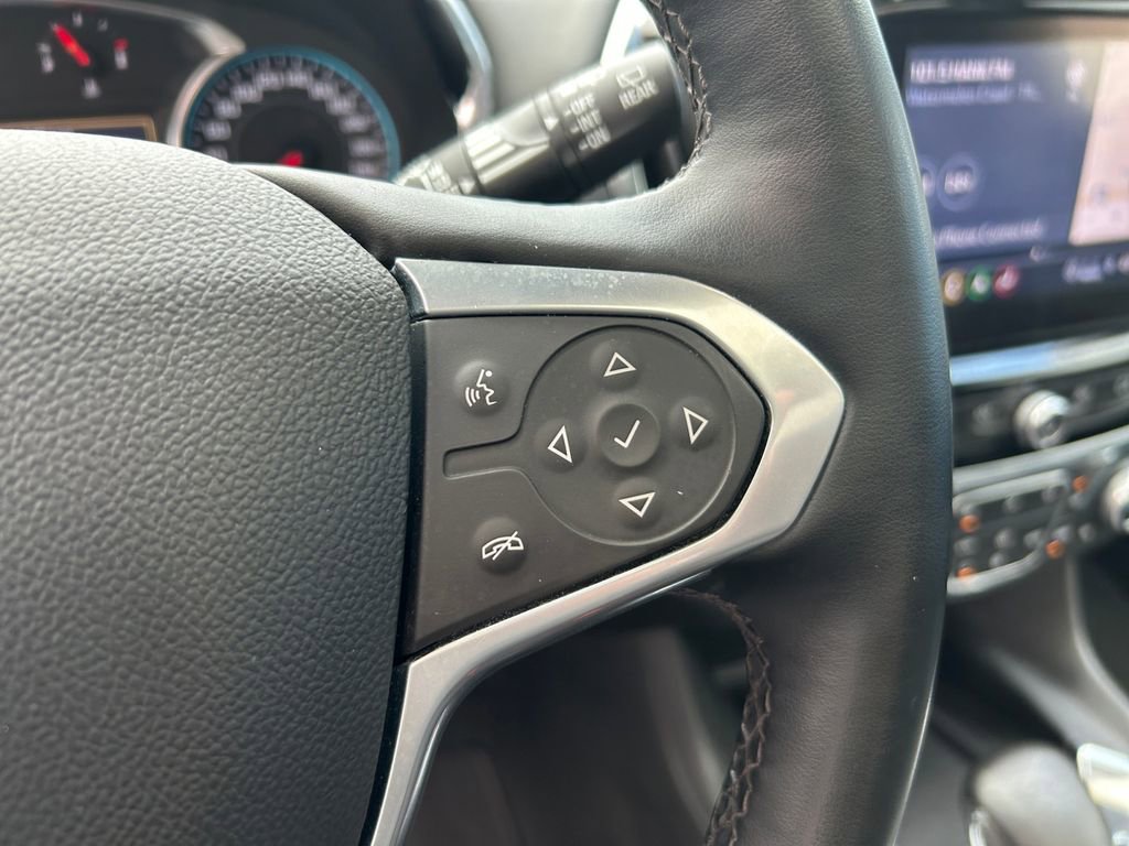 Used 2023 Chevrolet Traverse RS AWD/4WD image 18
