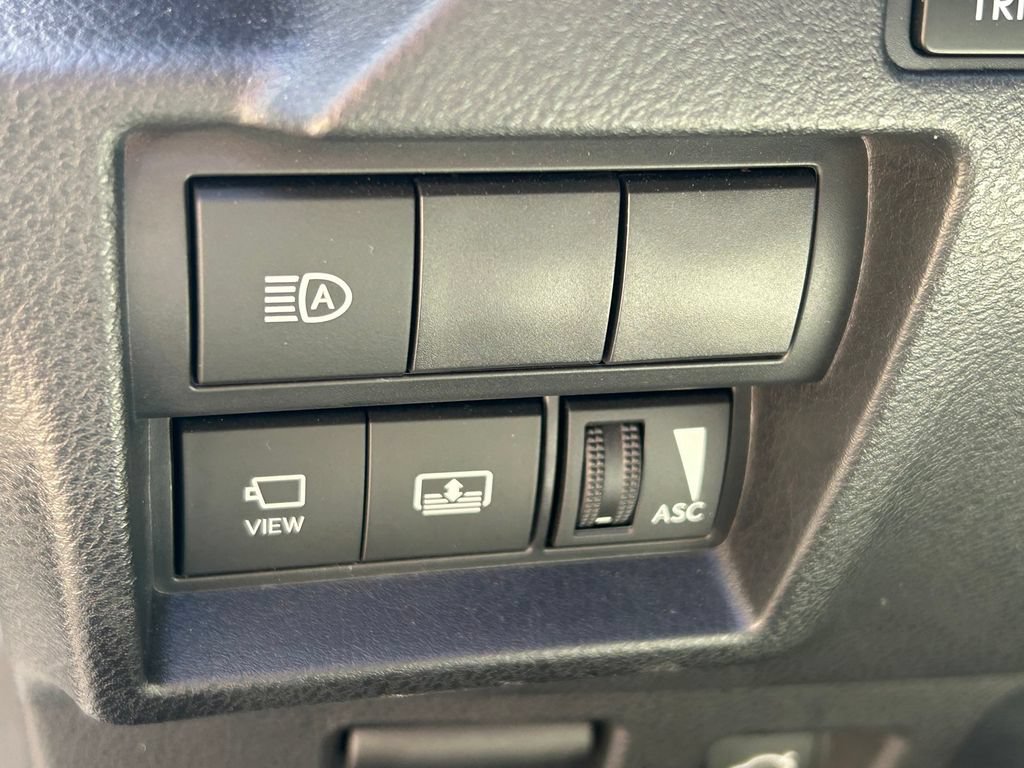 Used 2025 Lexus IS 500 w/ Accessory Package 2 RWD image 25