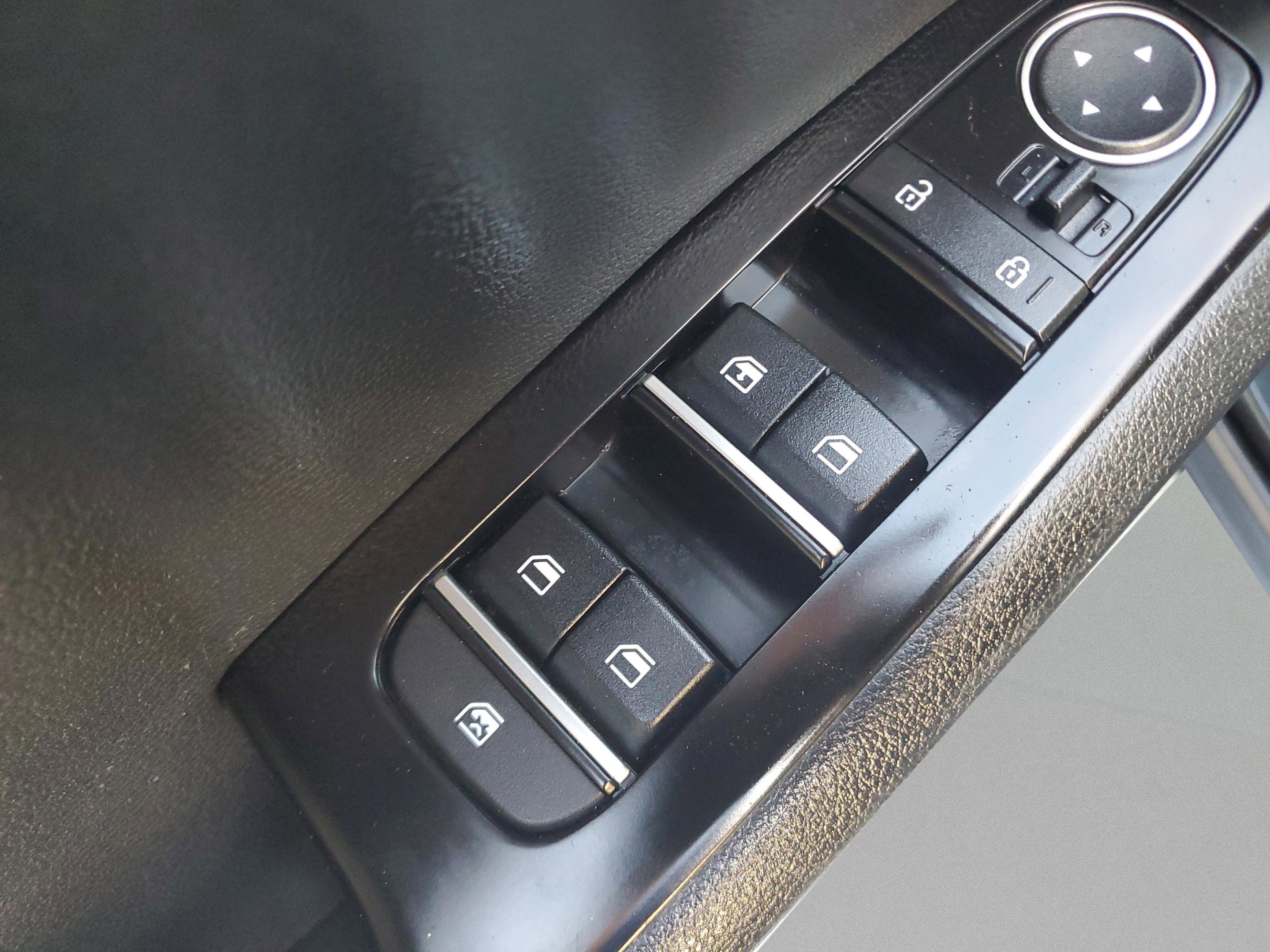 Used 2024 Kia Soul LX w/ Option Group 015 FWD image 13