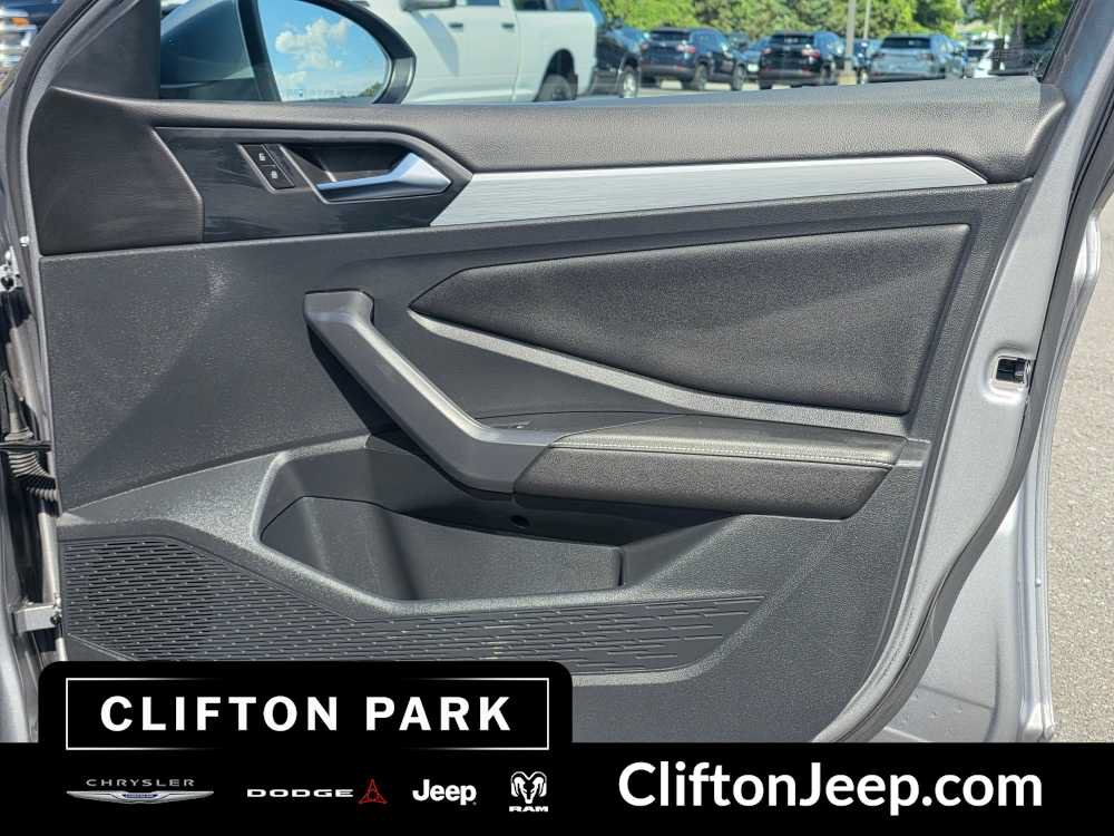 Used 2025 Volkswagen Jetta S FWD image 14