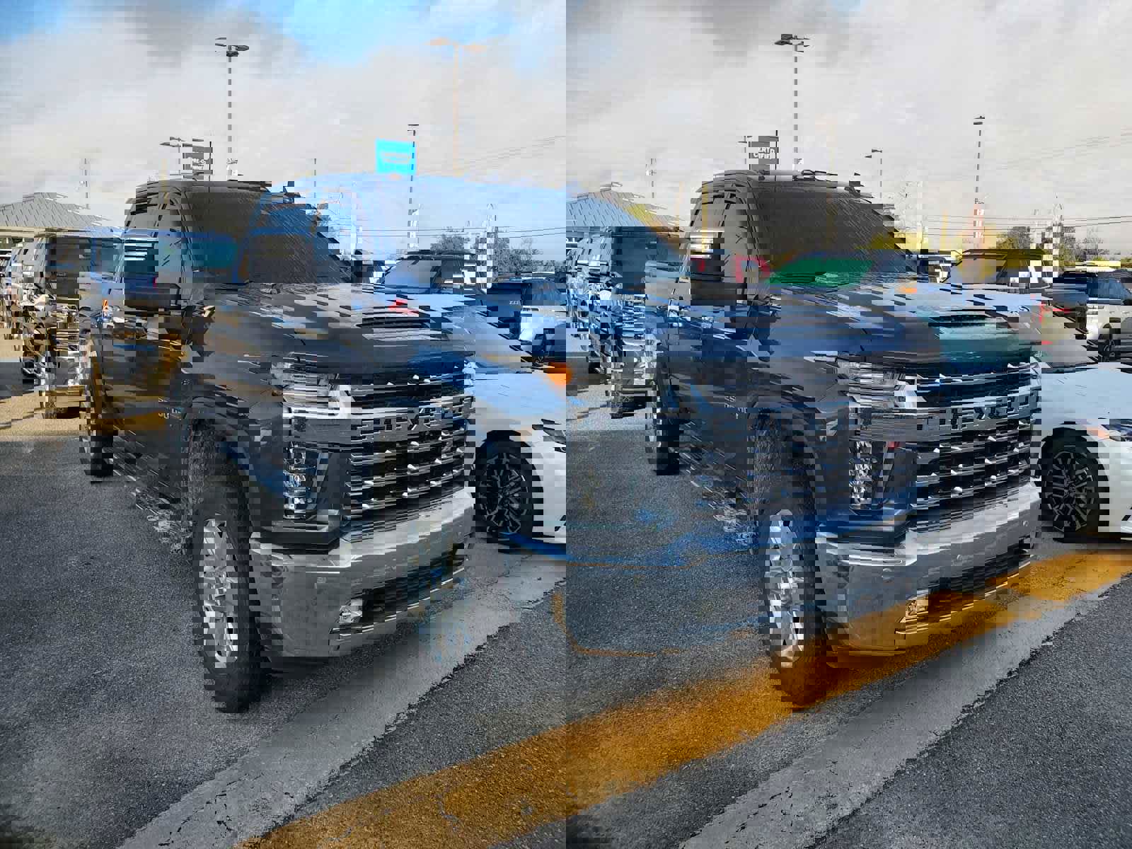 Used 2020 Chevrolet Silverado 2500 LTZ w/ LTZ Premium Package image 1