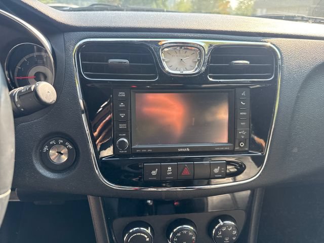Used 2012 Chrysler 200 Limited w/ Sun/Sound Group FWD image 19
