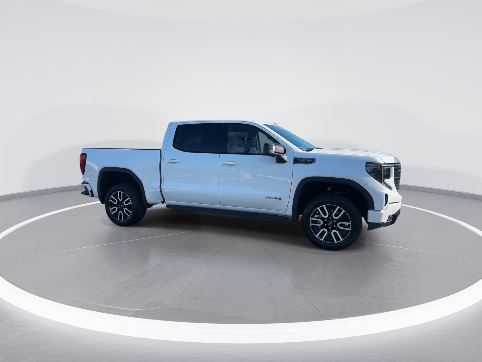 Used 2024 GMC Sierra 1500 AT4 w/ Technology Package image 10