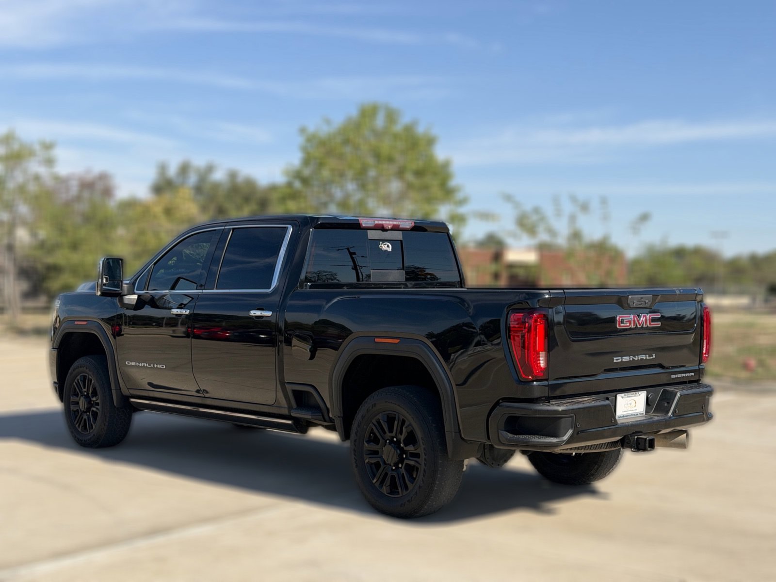 Used 2021 GMC Sierra 2500 Denali w/ Denali Black Diamond Edition AWD/4WD image 9