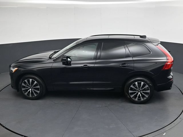 Used 2024 Volvo XC60 B5 Plus AWD/4WD image 27