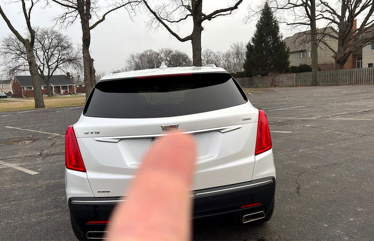 Used 2017 Cadillac XT5 Luxury w/ Driver Awareness Package image 6