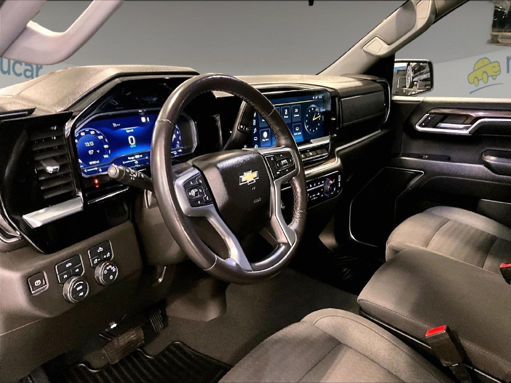 Used 2022 Chevrolet Silverado 1500 LT AWD/4WD image 8