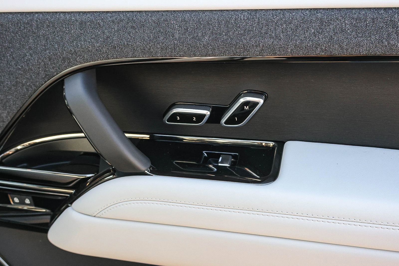 New 2026 Land Rover Range Rover Sport SE image 19