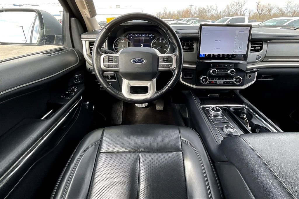 Used 2023 Ford Expedition Max XLT AWD/4WD image 5