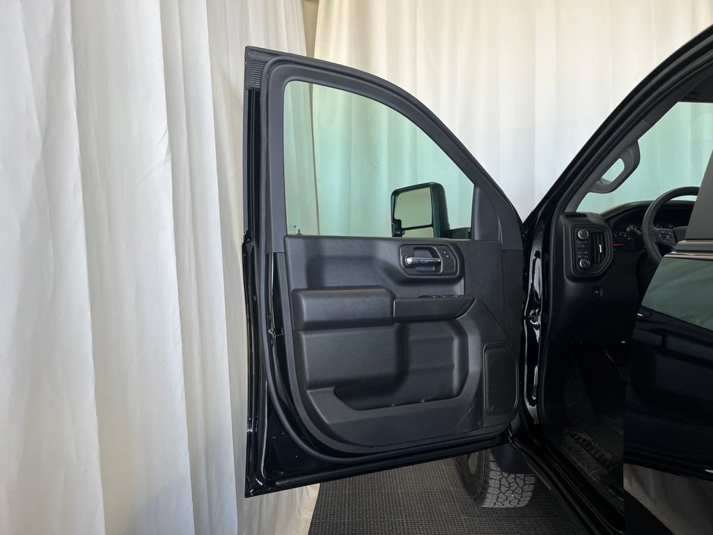 New 2026 Chevrolet Silverado 2500 Custom w/ Custom Value Package AWD/4WD image 16