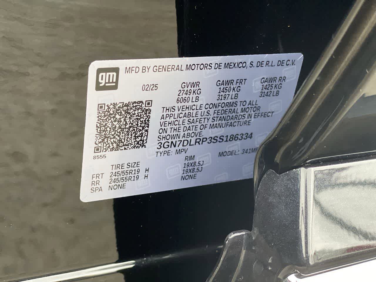 Used 2025 Chevrolet Equinox EV LT w/ Convenience Package FWD image 28