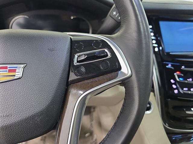 Used 2018 Cadillac Escalade Luxury AWD/4WD image 18