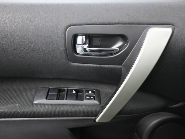 Used 2012 Nissan Rogue S image 23