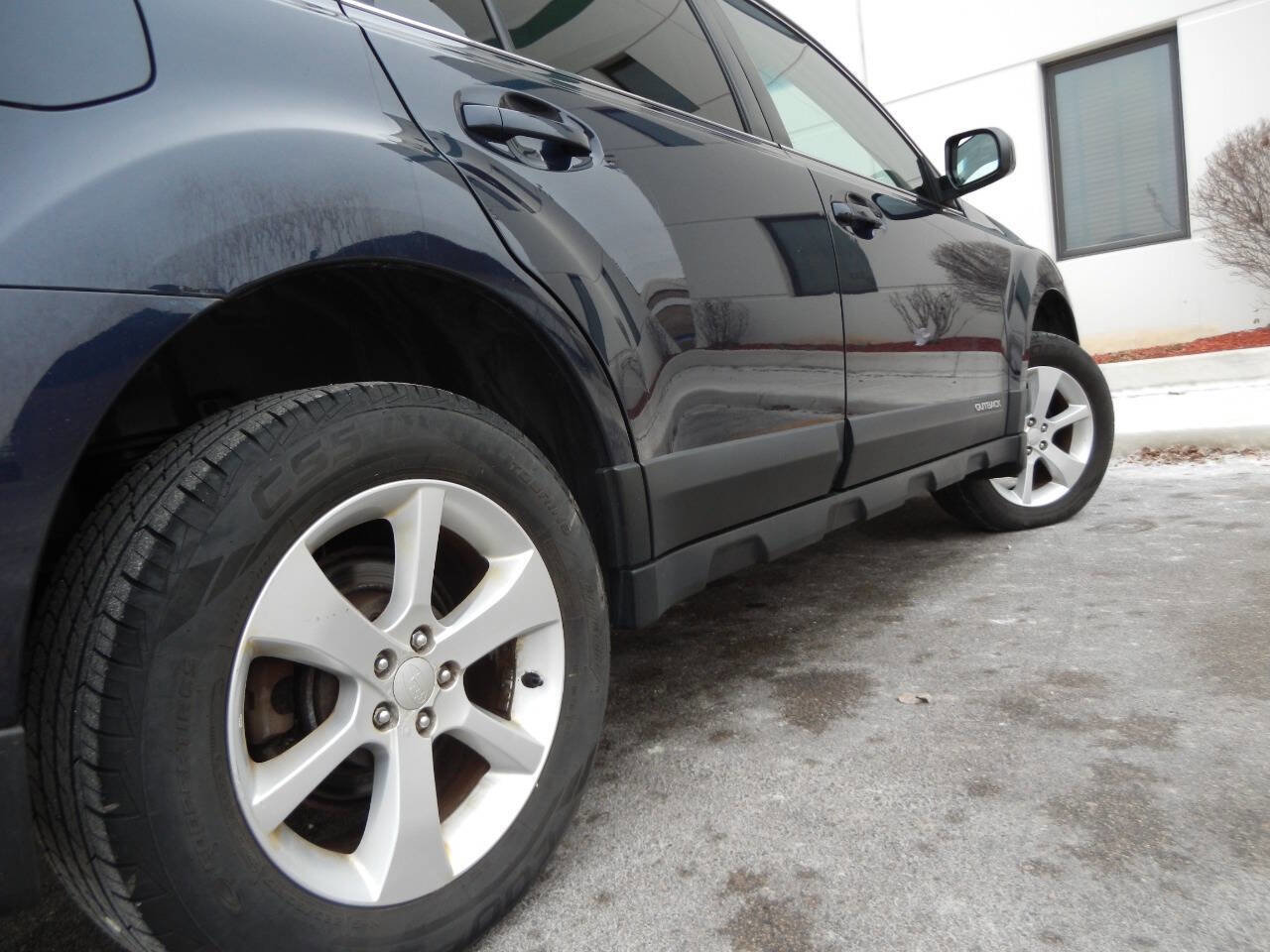 Used 2013 Subaru Outback 2.5i Premium AWD/4WD image 18
