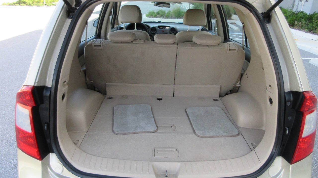 Used 2008 Kia Rondo LX FWD image 17