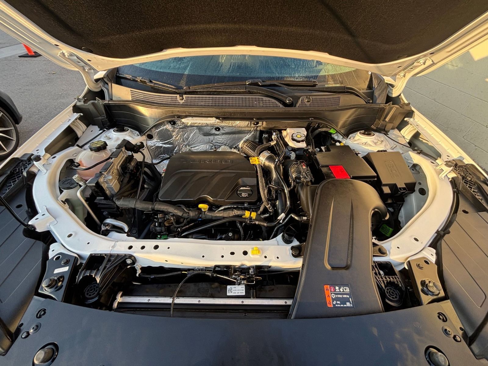 Used 2025 Chevrolet Trax LT image 32