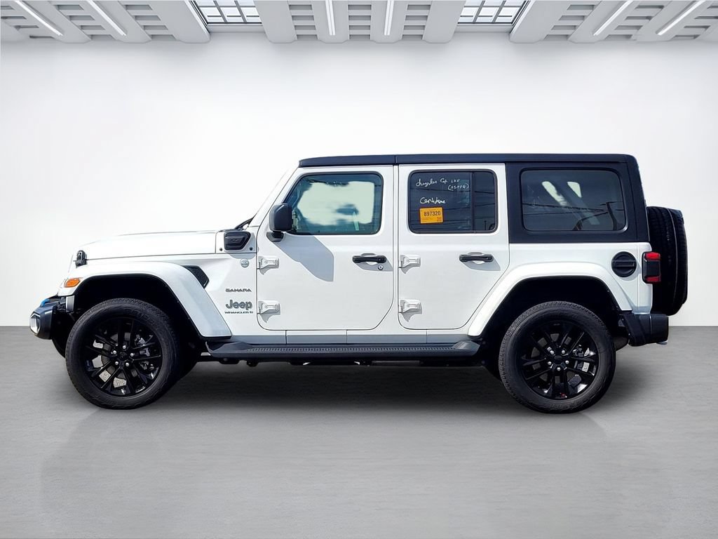 Used 2023 Jeep Wrangler Unlimited Sahara AWD/4WD image 7