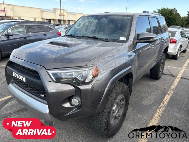 Used 2018 Toyota 4Runner TRD Off-Road Premium w/ TRD Performance Package AWD/4WD image 19